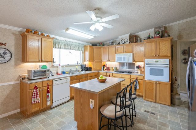 416 HANEY SCHOOL RD, Decaturville, TN 38329