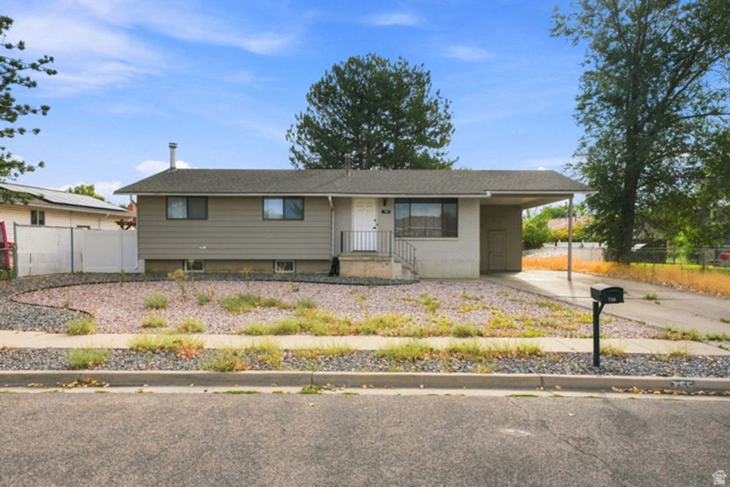 755 BARLOW ST, Clearfield, UT 84015 — exterior