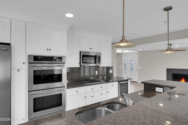 3 7th Avenue, Ortley Beach, NJ 08751