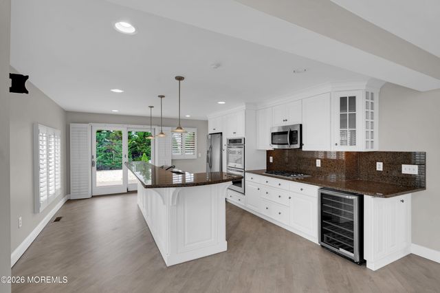 3 7th Avenue, Ortley Beach, NJ 08751