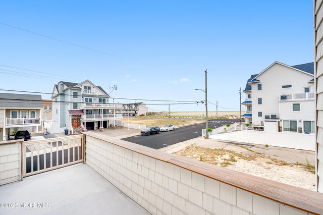 3 7th Avenue, Ortley Beach, NJ 08751