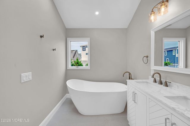 3 7th Avenue, Ortley Beach, NJ 08751