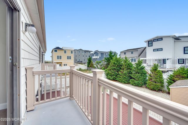 3 7th Avenue, Ortley Beach, NJ 08751