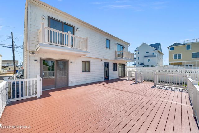 3 7th Avenue, Ortley Beach, NJ 08751