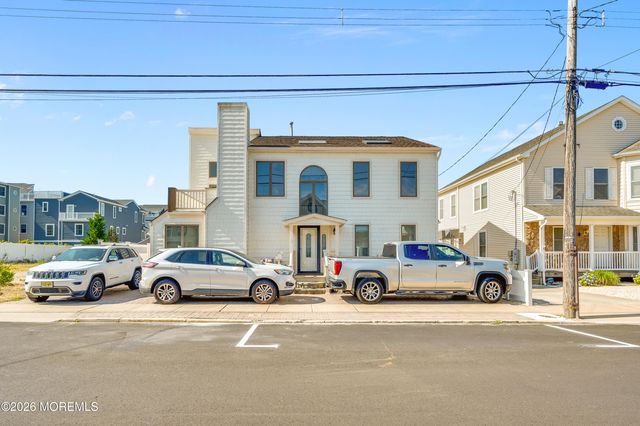 3 7th Avenue, Ortley Beach, NJ 08751