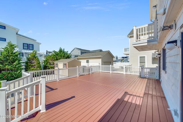 3 7th Avenue, Ortley Beach, NJ 08751