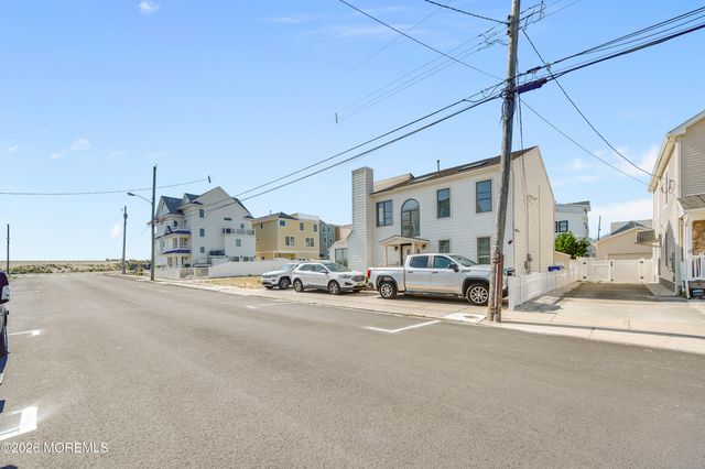 3 7th Avenue, Ortley Beach, NJ 08751