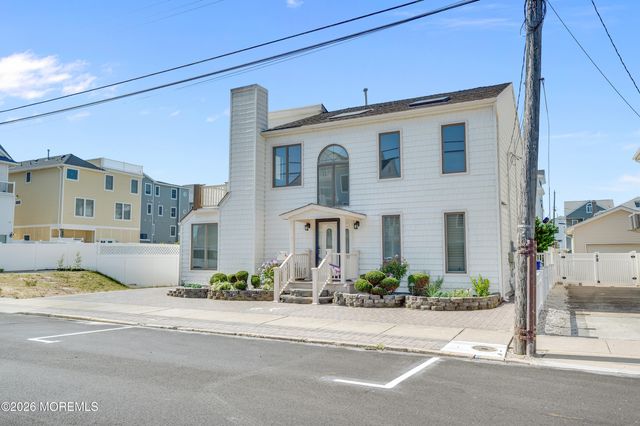 3 7th Avenue, Ortley Beach, NJ 08751