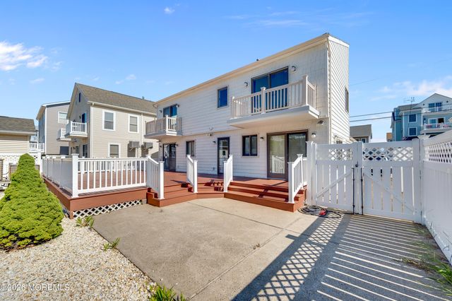 3 7th Avenue, Ortley Beach, NJ 08751