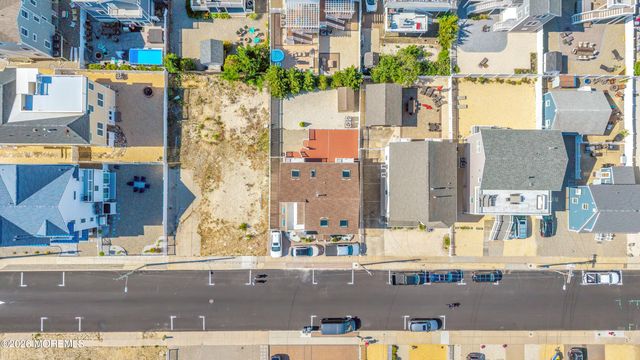 3 7th Avenue, Ortley Beach, NJ 08751
