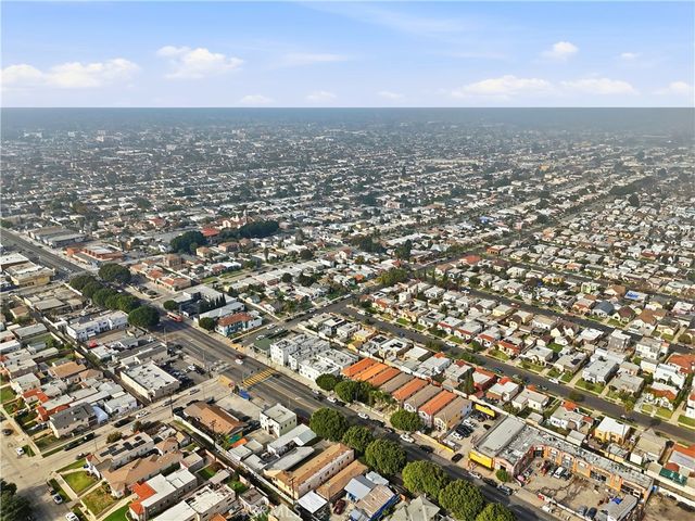 2048 W Florence, Los Angeles, CA 90047