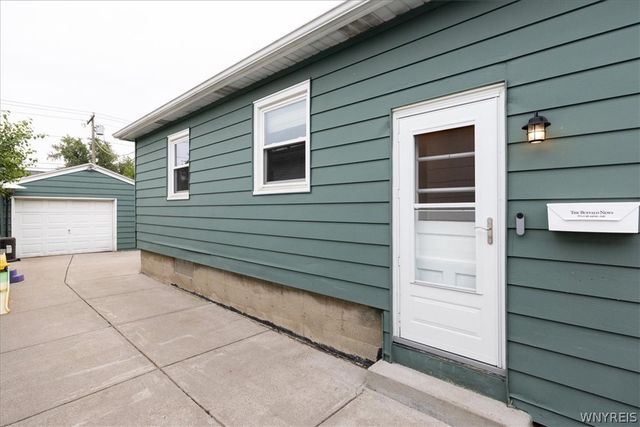85 Moulton Avenue, Tonawanda, NY 14223