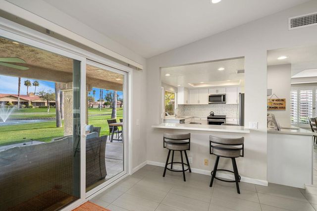 152 Camino Arroyo S, Palm Desert, CA 92260