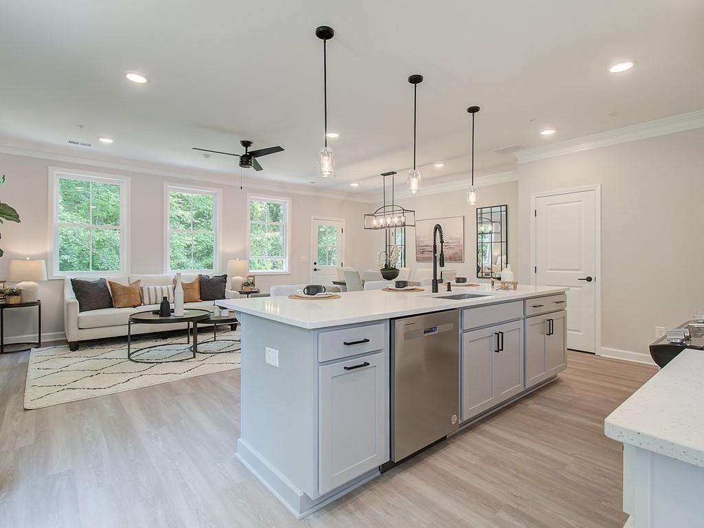 115 Winsome Way, Woodstock, GA 30188