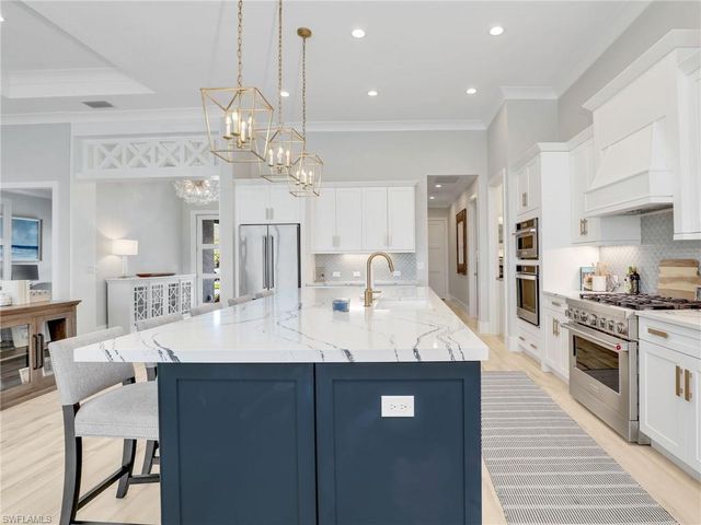 14243 Galley CT, Naples, FL 34114