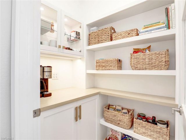 14243 Galley CT, Naples, FL 34114