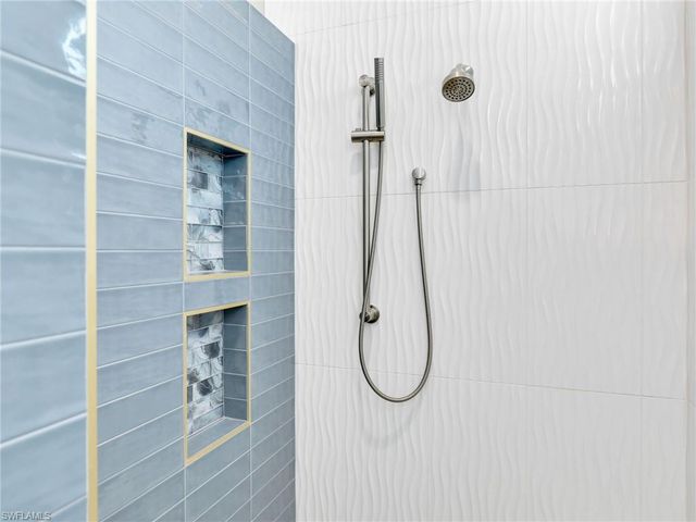 14243 Galley CT, Naples, FL 34114