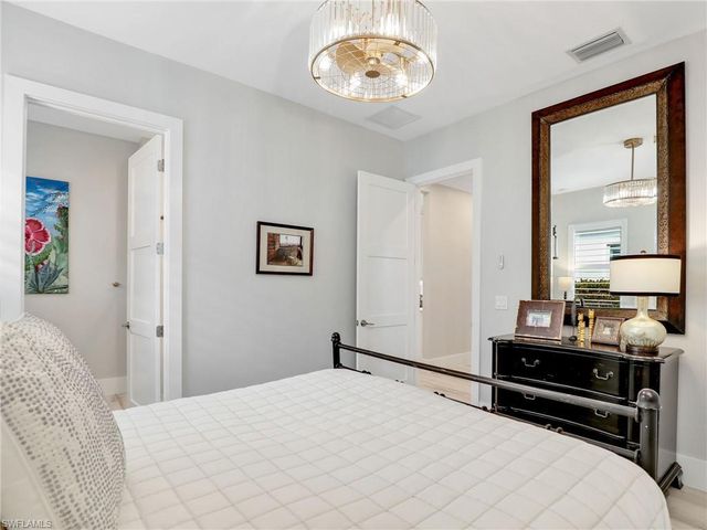 14243 Galley CT, Naples, FL 34114