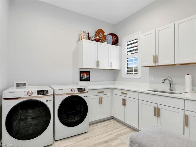 14243 Galley CT, Naples, FL 34114