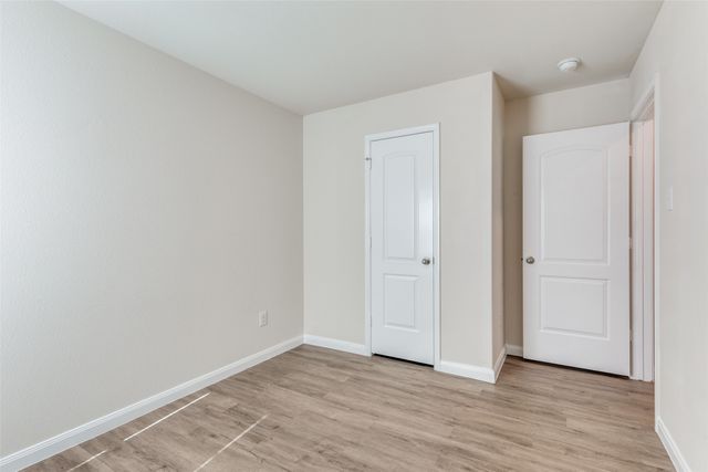 144 Barbwire Way, Newark, TX 76071