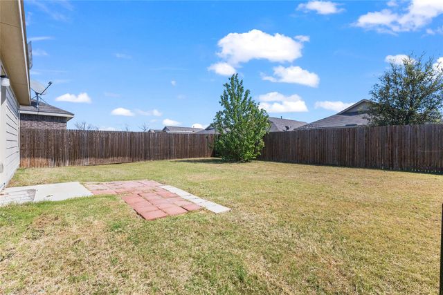 1109 Odlozil Lane, Ennis, TX 75119