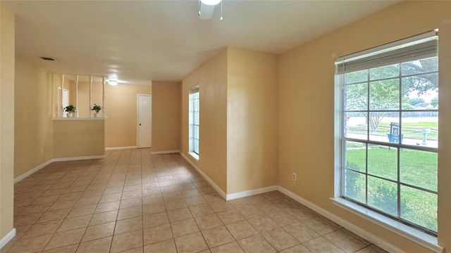 6930 Addicks Clodine Road, Houston, TX 77083