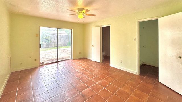 6930 Addicks Clodine Road, Houston, TX 77083