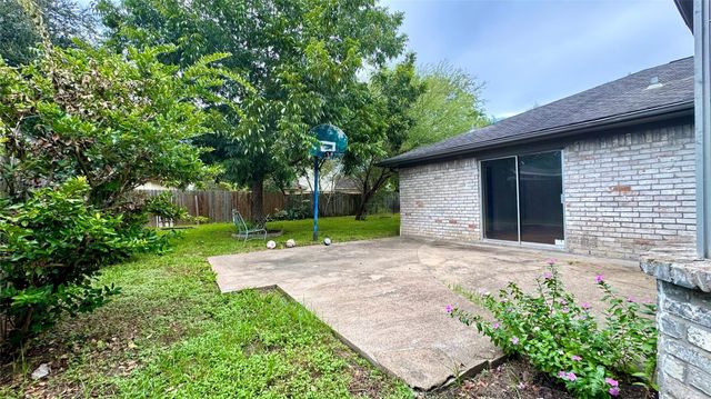 6930 Addicks Clodine Road, Houston, TX 77083