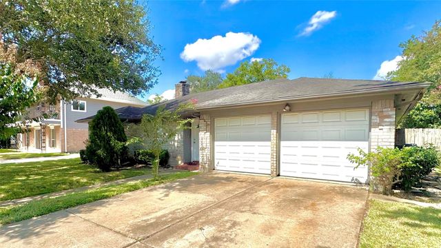 6930 Addicks Clodine Road, Houston, TX 77083