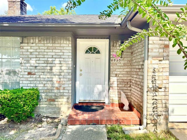 6930 Addicks Clodine Road, Houston, TX 77083