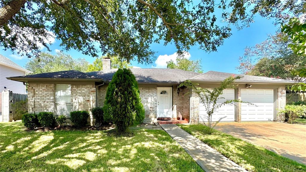6930 Addicks Clodine Road, Houston, TX 77083