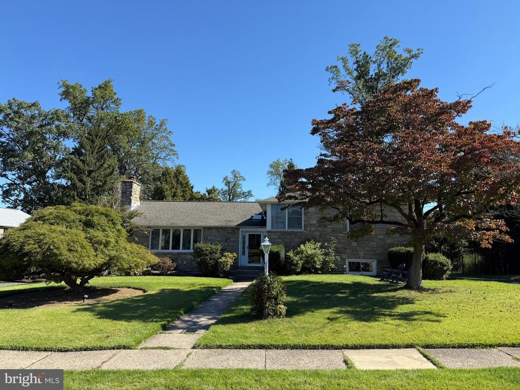 213 N ORMOND AVE, Havertown, PA 19083