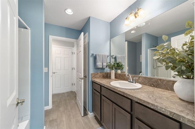 6082 BUDNY AVENUE, The Villages, FL 32163