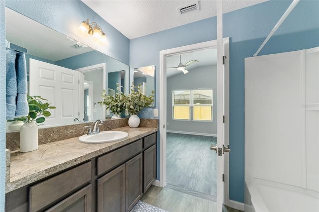 6082 BUDNY AVENUE, The Villages, FL 32163