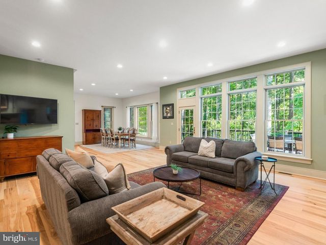 258 BOLLINGER RD, Elverson, PA 19520