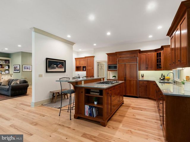258 BOLLINGER RD, Elverson, PA 19520