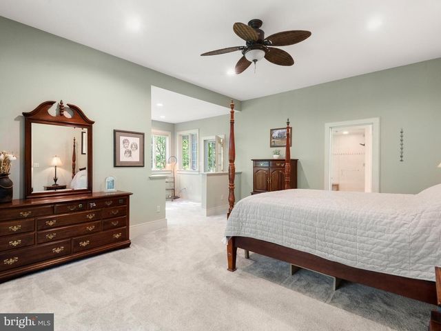 258 BOLLINGER RD, Elverson, PA 19520