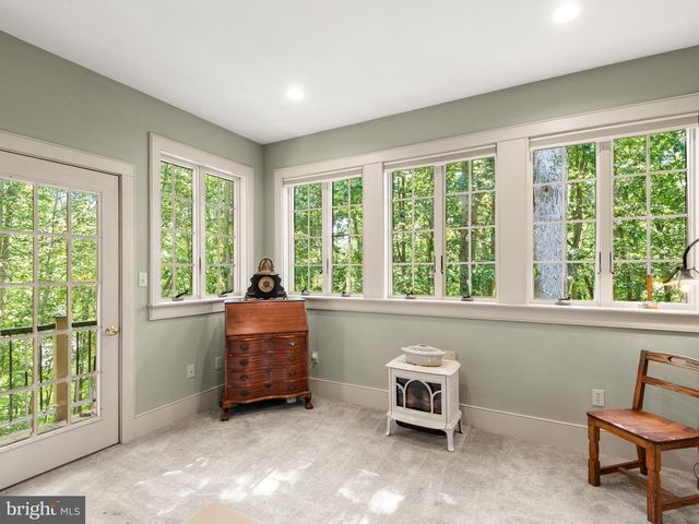 258 BOLLINGER RD, Elverson, PA 19520