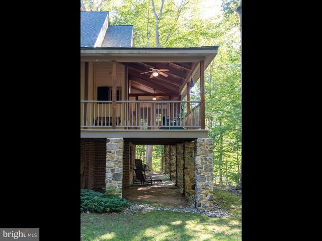 258 BOLLINGER RD, Elverson, PA 19520