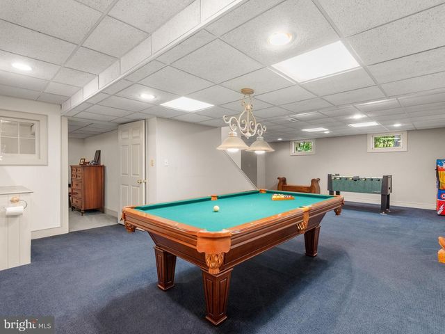 258 BOLLINGER RD, Elverson, PA 19520