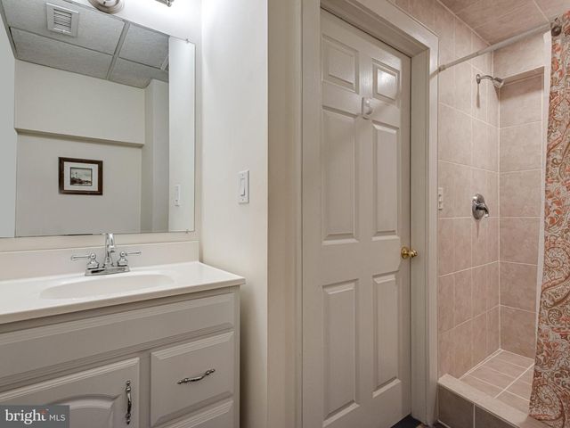 258 BOLLINGER RD, Elverson, PA 19520