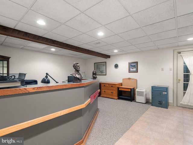 258 BOLLINGER RD, Elverson, PA 19520
