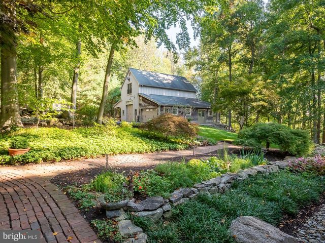 258 BOLLINGER RD, Elverson, PA 19520