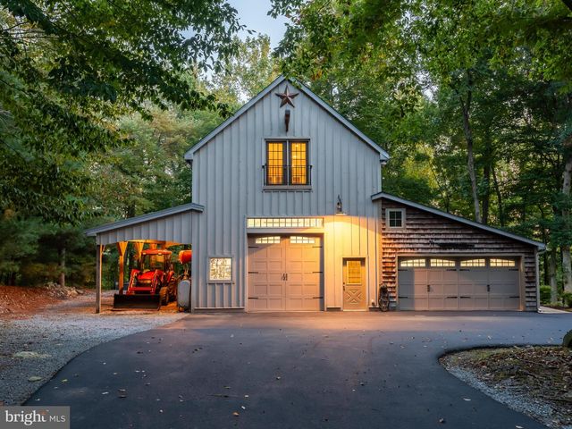 258 BOLLINGER RD, Elverson, PA 19520