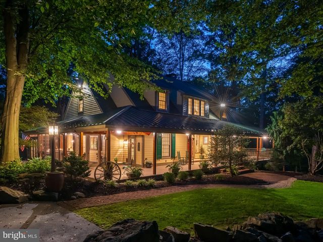 258 BOLLINGER RD, Elverson, PA 19520