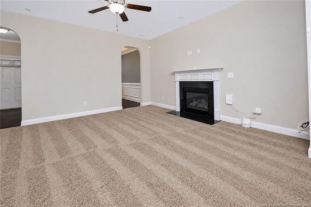 1629 Seattle Slew Lane, Hope Mills, NC 28348