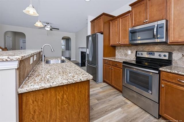 1629 Seattle Slew Lane, Hope Mills, NC 28348