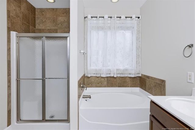 1629 Seattle Slew Lane, Hope Mills, NC 28348