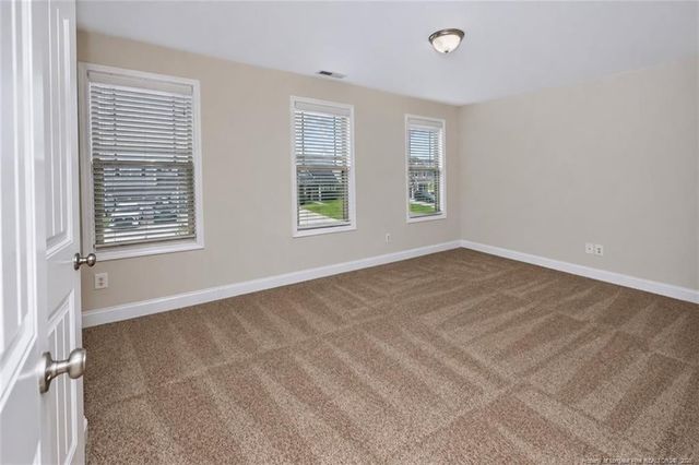 1629 Seattle Slew Lane, Hope Mills, NC 28348
