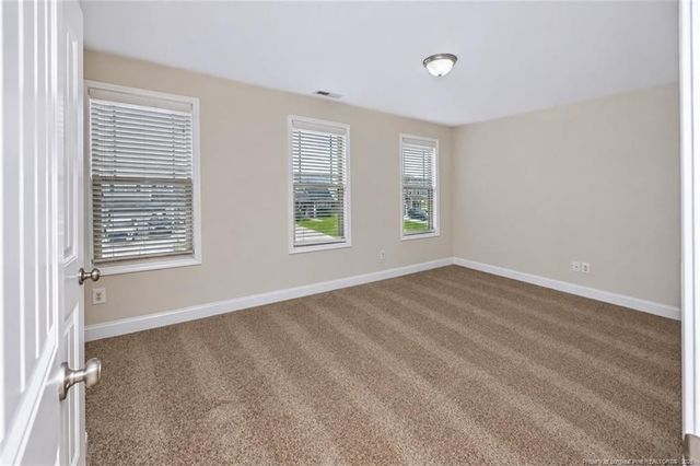 1629 Seattle Slew Lane, Hope Mills, NC 28348